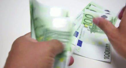 Dolar ve euroda a&ccedil;ılış rakamları belli oldu