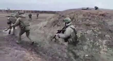 Kuzey Kore sınıra asker yığıyor