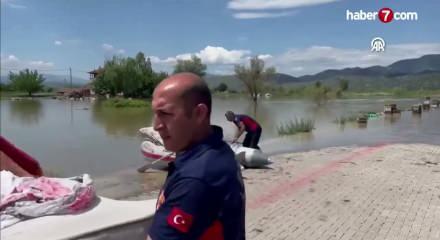 Tokat'ta taşkın paniği! Sular evleri yuttu