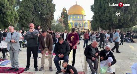 140 bin kişi Mescid-i Aksa'da bayram namazı kıldı