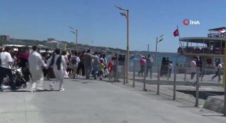 Bayramın son g&uuml;n&uuml;nde Adalar vapurunda izdiham...