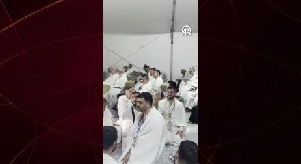 Cumhurbaşkanı Erdoğan, T&uuml;rk hacılarla telefonda g&ouml;r&uuml;şt&uuml;