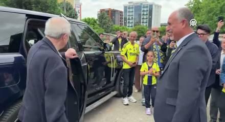 Fenerbah&ccedil;e başkan adayı Aziz Yıldırım'dan se&ccedil;im &ouml;ncesi kızına yasak getirdi