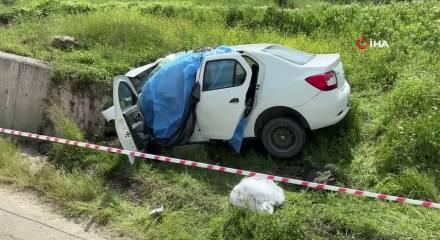 Kastamonu'da feci kaza: İstinat duvarına &ccedil;arpan otomobildeki 3 kişi &ouml;ld&uuml;, 1 kişi ağır yaralandı