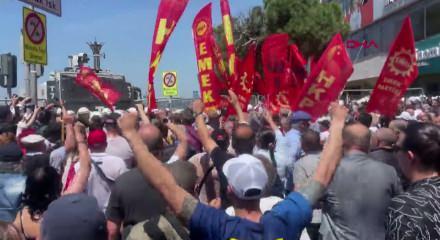 &Ouml;zg&uuml;r &Ouml;zel, Valilik kararını tanımadı: İzmir mitingi &ouml;ncesinde arbede yaşandı