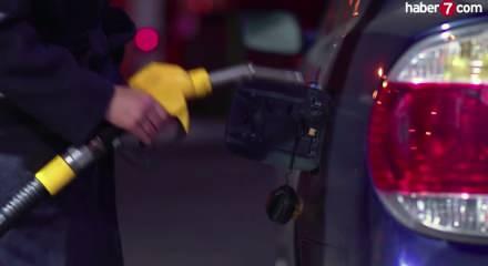 Petroldeki d&uuml;ş&uuml;ş pompaya yansıdı: Benzine bayram indirimi geldi