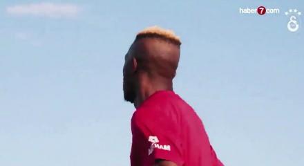 Victor Osimhen'in milli takıma &ccedil;ağrılmamasının gerek&ccedil;esini teknik direkt&ouml;r&uuml; a&ccedil;ıkladı
