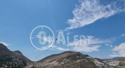 Yunanistan'dan skandal g&ouml;r&uuml;nt&uuml;ler: Savaş u&ccedil;akları T&uuml;rkiye'ye iki kilometre mesafede al&ccedil;ak u&ccedil;uş yaptı