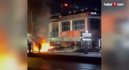 Bakırk&ouml;y'de l&uuml;ks ara&ccedil;lar k&uuml;le d&ouml;nd&uuml;!