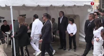 Kolombiya'da se&ccedil;im! Petro sonu&ccedil;ları eleştirdi