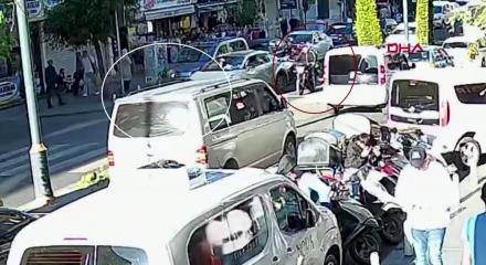 Kural tanımaz motosikletli 5 yaşındaki &ccedil;ocuğu hayattan kopardı