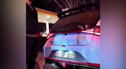 Polisten ka&ccedil;an s&uuml;r&uuml;c&uuml;ye Cumhuriyet tarihinin en b&uuml;y&uuml;k trafik cezası: 1 milyon 200 bin TL