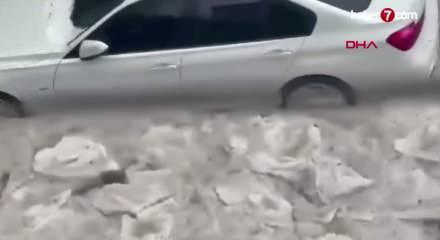 Ankara'da dolu ve sağanak hayatı durma noktasına getirdi!