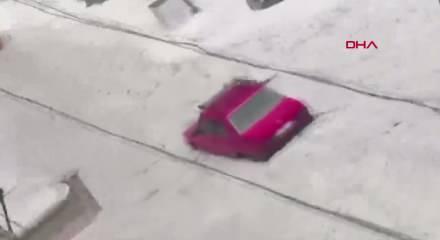 Ankara'da dolu ve sağanak hayatı durma noktasına getirdi!