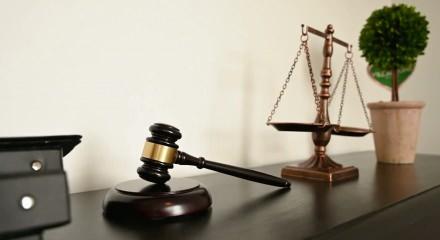 Yargıtay işe gelemeyen personelin giriş kartını kullanan &ccedil;alışanın iş akdinin feshini onayladı