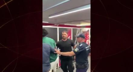 Yunan derbisinde skandal g&ouml;r&uuml;nt&uuml;ler: Ma&ccedil; bitti yumruklar konuştu! 
