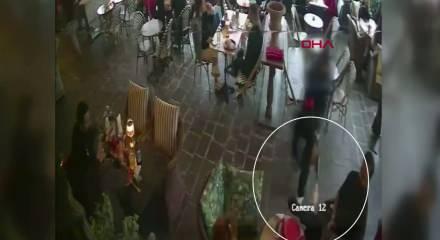  'D&ouml;vmen &ccedil;ok g&uuml;zel abi' dedi kafede kurşun yağdırdı! Saldırı anı kameraya yansıdı