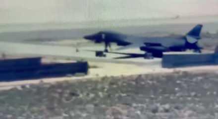 ABD'nin dev bombardıman u&ccedil;ağı d&uuml;şt&uuml;! İşte ilk g&ouml;r&uuml;nt&uuml;ler