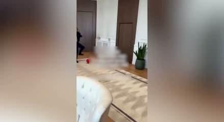  &Ccedil;orum'da renkli anlar: B&uuml;y&uuml;kel&ccedil;i ile Başkan Aşgın top oynadı