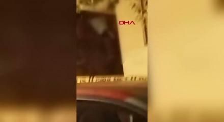 Kağıthane&rsquo;de demir korkuluklara kabloyla asılı erkek cesedi bulundu