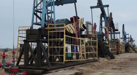 K&uuml;resel petrol arzı beklentisi geriledi: IEA'dan dikkat &ccedil;eken g&uuml;ncelleme