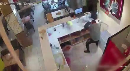  Y&uuml;ksekova'da kafede mutfak t&uuml;p&uuml; bomba gibi patladı