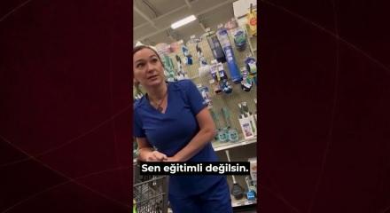 Tesett&uuml;rl&uuml; kadınları markette g&ouml;r&uuml;nce g&ouml;z&uuml; d&ouml;nd&uuml;: İslam'a dil uzattı
