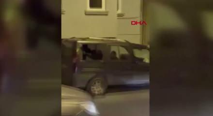 Beyoğlu&rsquo;nda patlayıcı paniği: Kaldırıma bırakılan d&uuml;zenek infilak etti