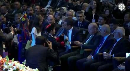 Cumhurbaşkanı Erdoğan'a Babalar g&uuml;n&uuml; s&uuml;rprizi....