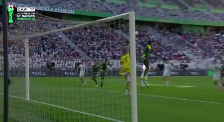 Fenerbah&ccedil;e gen&ccedil; yıldız Amara Diouf ile 5 yıllık s&ouml;zleşme imzalandığını a&ccedil;ıkladı