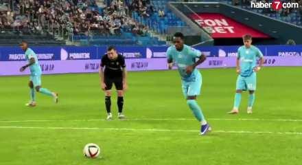 Galatasaray Fenerbah&ccedil;e'nin eski yıldızı ve takımıyla anlaşmaya vardı!