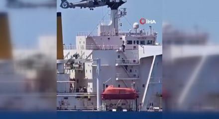Macron: "Fransız donanması, Rusya'nın g&ouml;lge filosuna ait bir tankere el koydu"