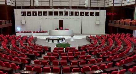 Milyonlarca kişiyi ilgilendiren nafaka d&uuml;zenlemesi: &Ccedil;ekişmeli boşanmalarda s&uuml;resiz nafaka bitiyor mu