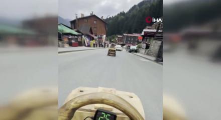 Tahtadan yaptı, 79 kilometre hızı g&ouml;rd&uuml;! "Laz Ralli"ye Jandarma el koydu