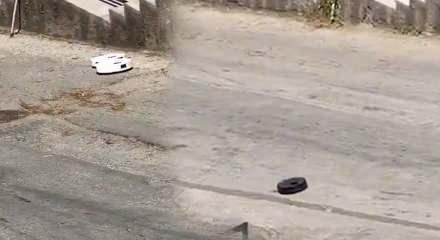 Ankara&rsquo;da ara&ccedil;ların bile &ccedil;ıkmakta zorlandığı yokuşta bu kez robot s&uuml;p&uuml;rgeler test edildi