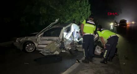 Arızalanan otomobile tır &ccedil;arptı: 1 &ccedil;ocuk &ouml;ld&uuml;, 3 kişi yaralandı!