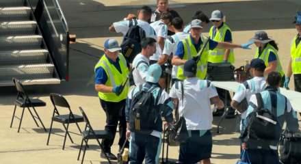Arjantin Milli Takımı Miami'de dedekt&ouml;rle arandı, Messi'nin tepkisi g&uuml;ndem oldu!