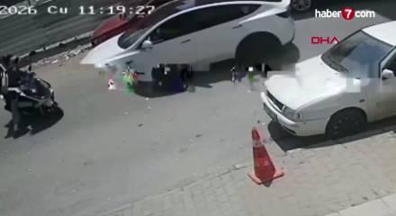 Kartal'da feci kaza: Motosiklet ile otomobil kafa kafaya &ccedil;arpıştı