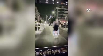  K&uuml;&ccedil;&uuml;k&ccedil;ekmece'de motosikletten oyuncak silah doğrultan ş&uuml;pheli yakalandı