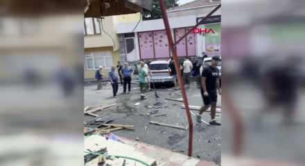 Sarıyer&rsquo;de fren yerine gaza basan cip s&uuml;r&uuml;c&uuml;s&uuml; 5 aracı bi&ccedil;ti: İşte kaza anı