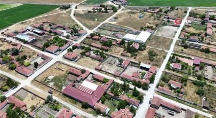113 yıllık mahalle g&ouml;renleri şaşırtıyor: D&uuml;zeniyle Barcelona'yı andırıyor