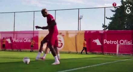Barcelona'nın Victor Osimhen'i transfer listesine aldığı iddia edildi