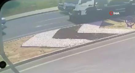 Beton mikserinin &ccedil;arptığı yaya &ouml;ld&uuml;