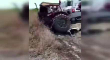 &Ccedil;ankırı'da otomobil park halindeki trakt&ouml;re &ccedil;arptı: 3 &ouml;l&uuml;, 2 yaralı