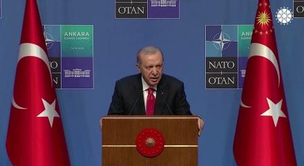 Cumhurbaşkanı Erdoğan: T&uuml;rkiye Ukrayna ve Rusya'yı bir araya getirmeye hazır