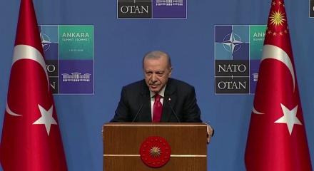 Cumhurbaşkanı Erdoğan Yunan gazeteciye: 'G&ouml;r&uuml;yorsun, g&ouml;zlerinden tanırız'