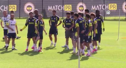 Fenerbah&ccedil;e'de 9 isimin bileti kesildi