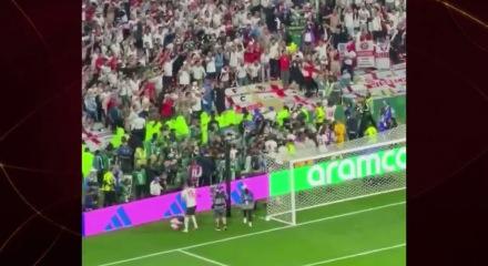 İngiltere'de &ccedil;eyrek final &ouml;ncesi b&uuml;y&uuml;k şok: Sevinirken kolunu kırdı