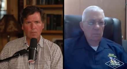 İsrail 34 ABD'li denizciyi b&ouml;yle &ouml;ld&uuml;rm&uuml;ş! ABD'li gazeteci Tucker Carlson'dan olay r&ouml;portaj  