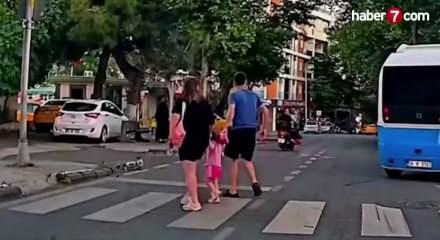 Yol vermeyen motorcuya skuter fırlattı: Hatalar zinciri pahalıya m&acirc;l oluyordu